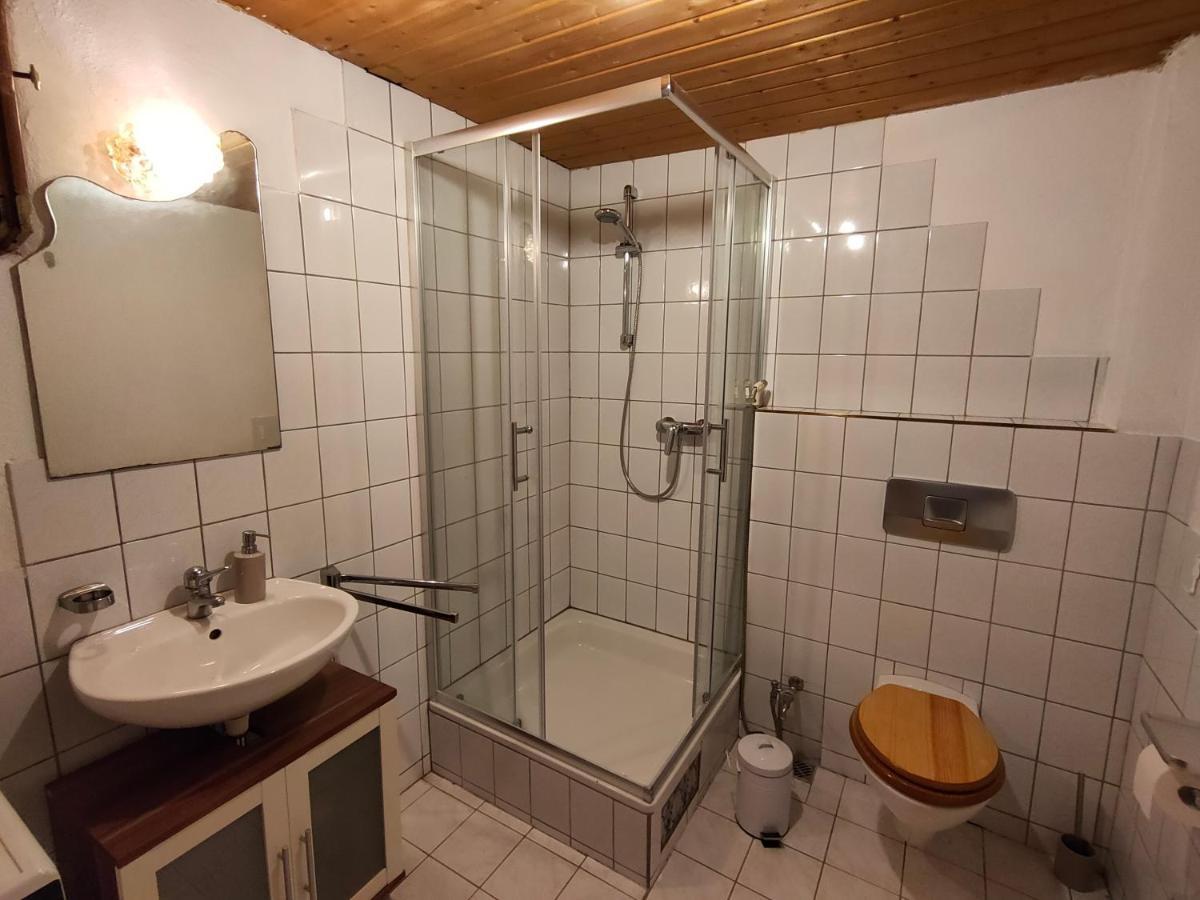 Gemuetliche Ferienwohnung Mit Kamin Und Garten Гарміш-Партенкірхен Екстер'єр фото